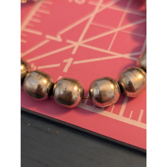 Vintage SilverTone Beads Strung On Wire & 925 Sterling Silver Toggle Clasp - Picture 5 of 10